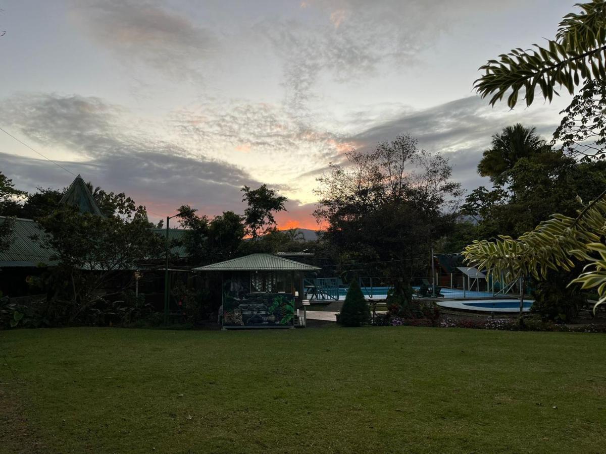 Cabanas El Bosque Turrialba Exterior photo